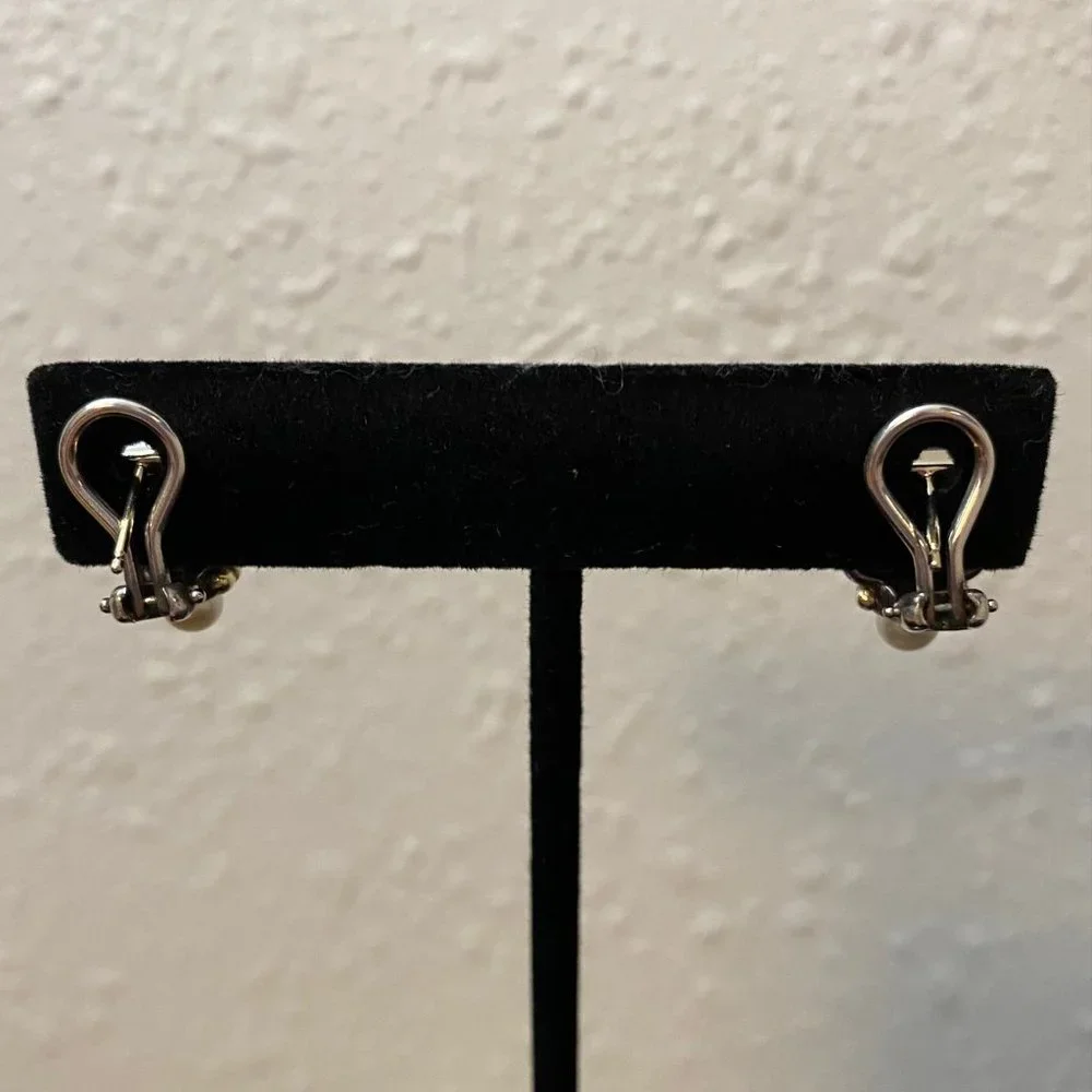 Lagos Caviar Amethyst & Pearl in 18k Yellow Gold & Sterling Silver Earrings - Picture 7 of 10